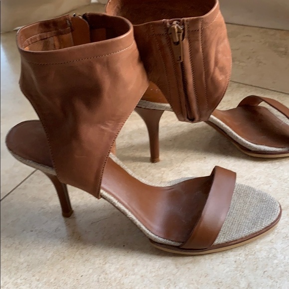 Linen and Leather heels - Picture 1 of 3